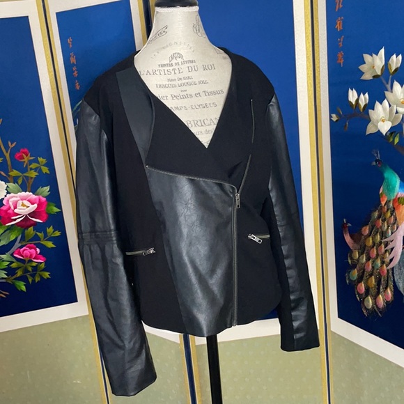 Moto jacket - Picture 3 of 6